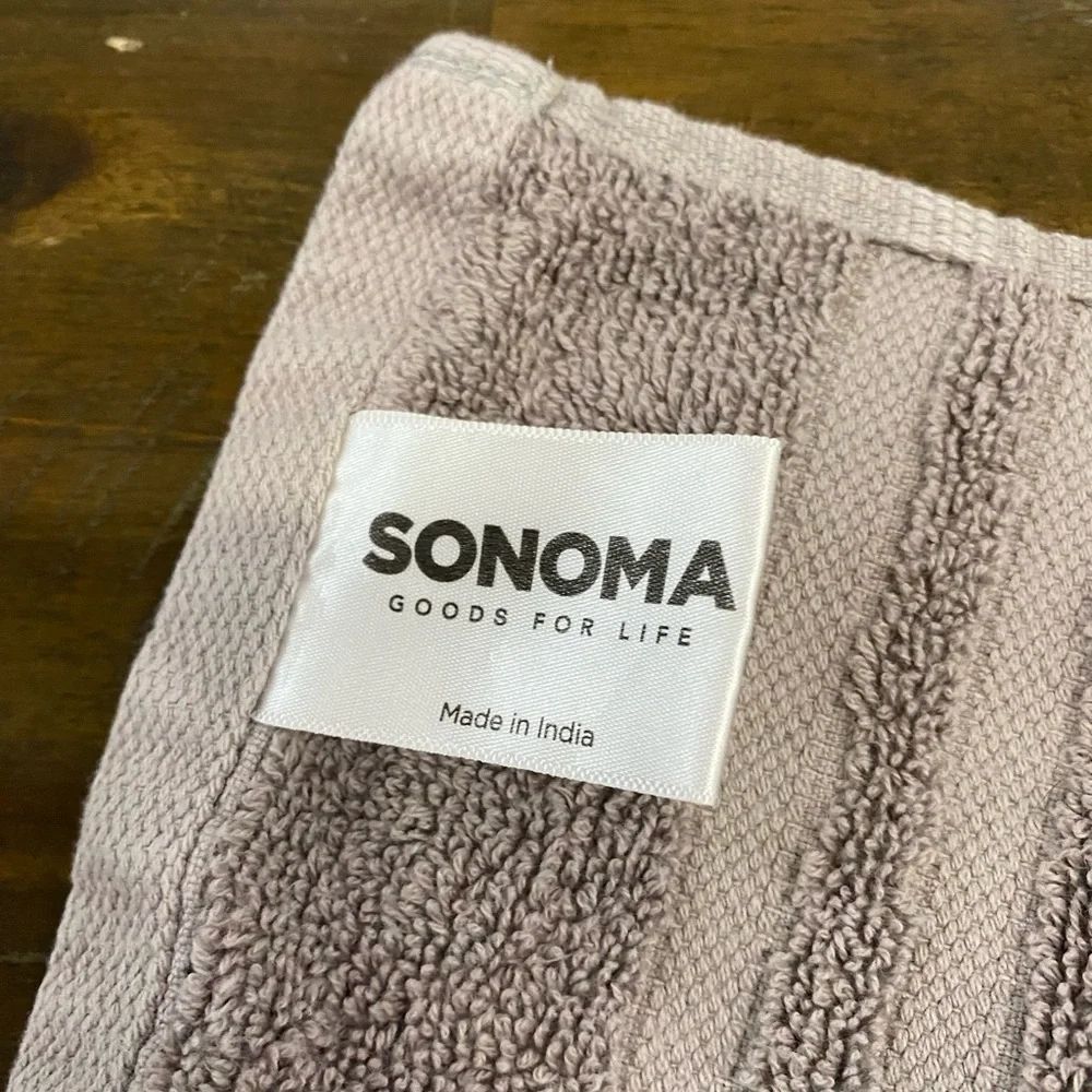 Sonoma gray hand