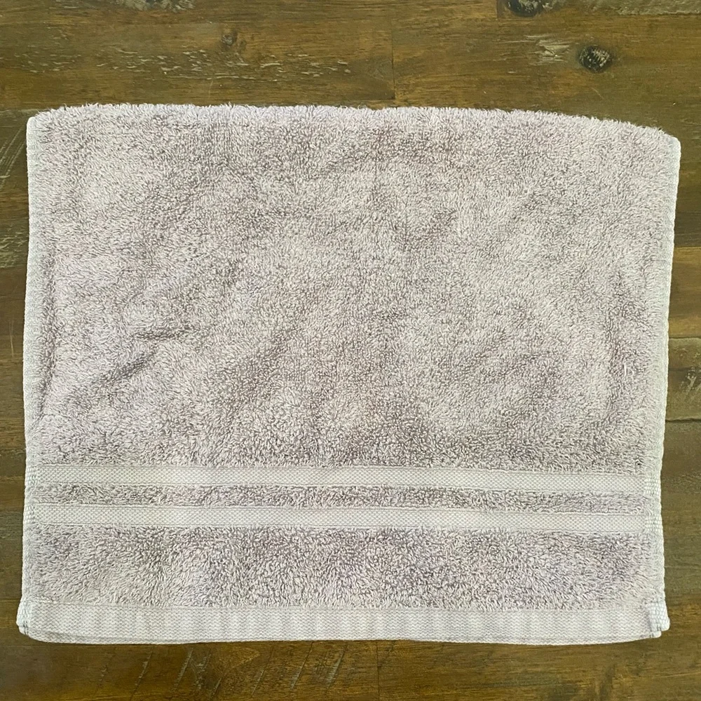 Sonoma gray hand