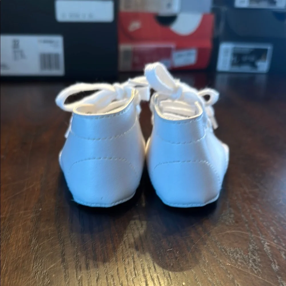 N/A classic white