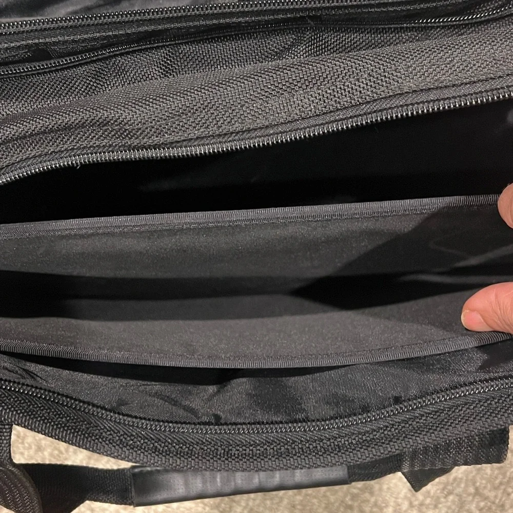 Victorinox laptop messenger