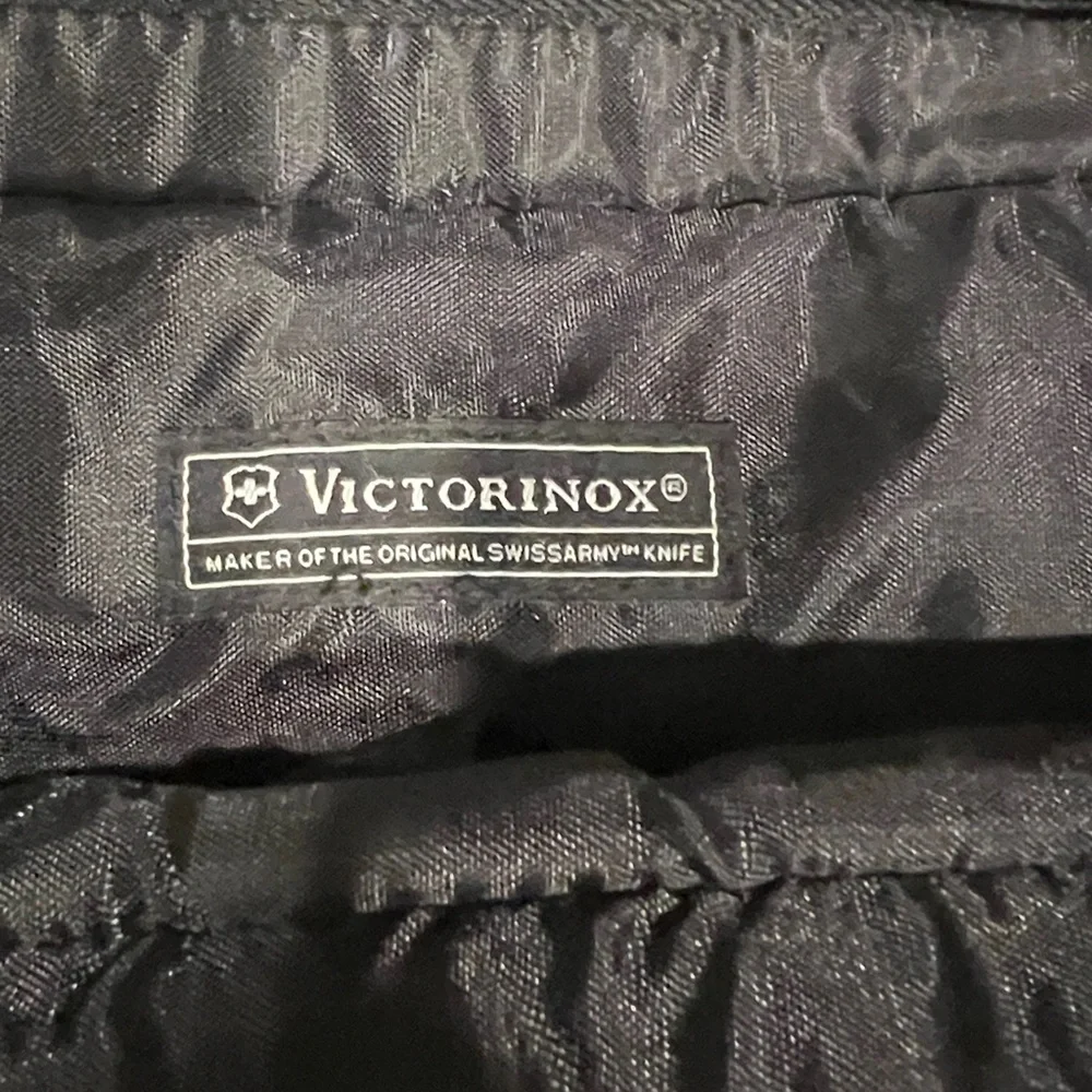 Victorinox laptop messenger