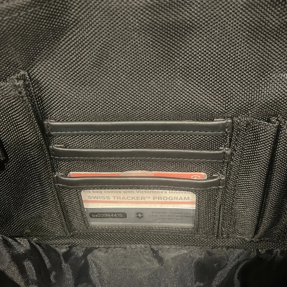 Victorinox laptop messenger