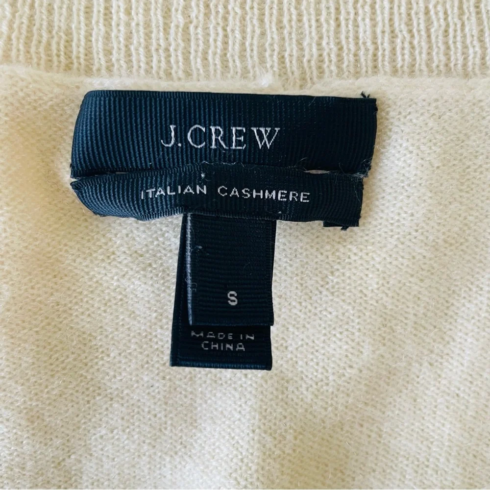 J. Crew Pale Yellow V-Neck Cashmere Sweater 🚨imperfections