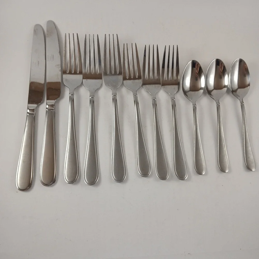 Mikasa Gourmet Basics Westfield Frost 11 Piece Mixed Flatware Set