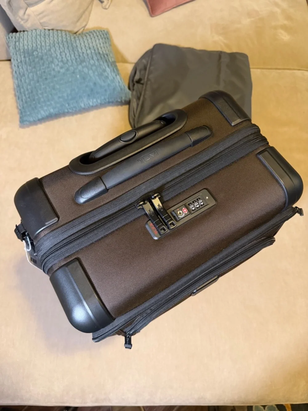 Tumi new never