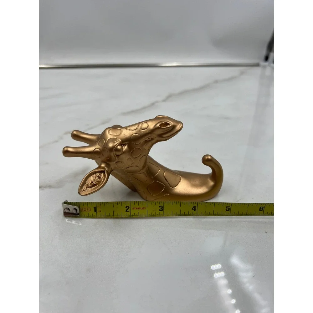 N/A gold giraffe