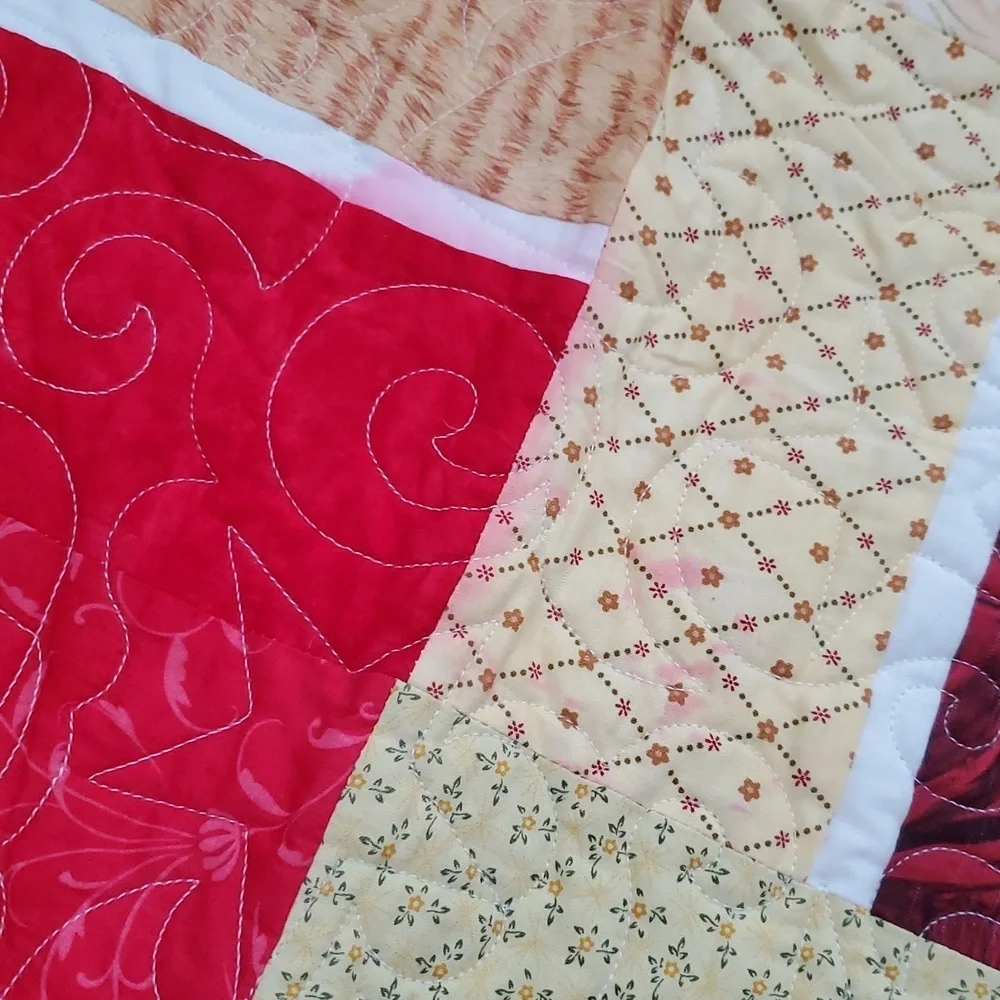 Handcrafted Red and Green Patchwork Quilt Bedding