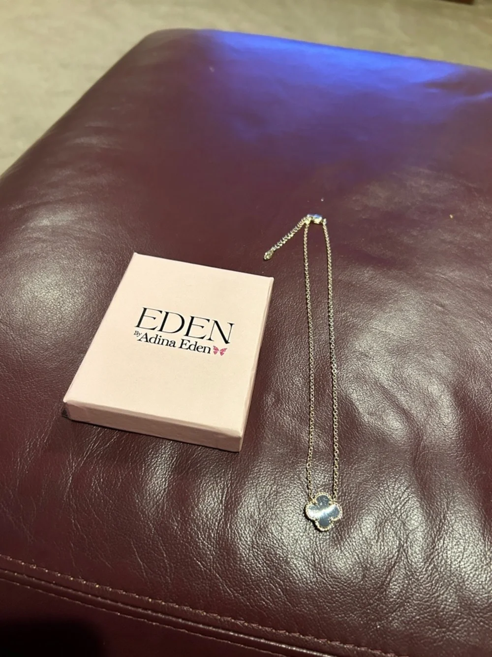 Adina Eden elegant clover
