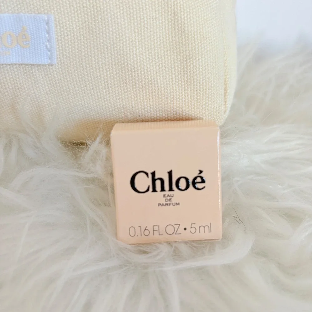 Chloe parfums canvas