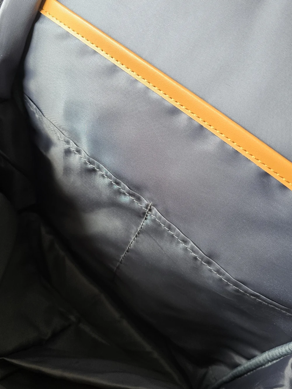 Nordace padded modern