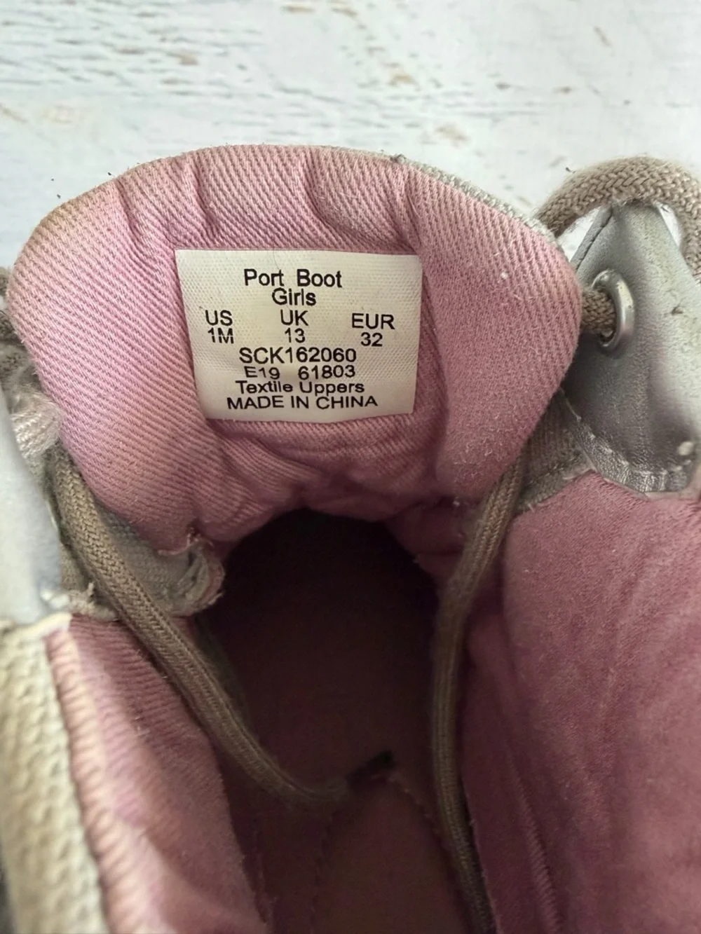 Sperry lace up