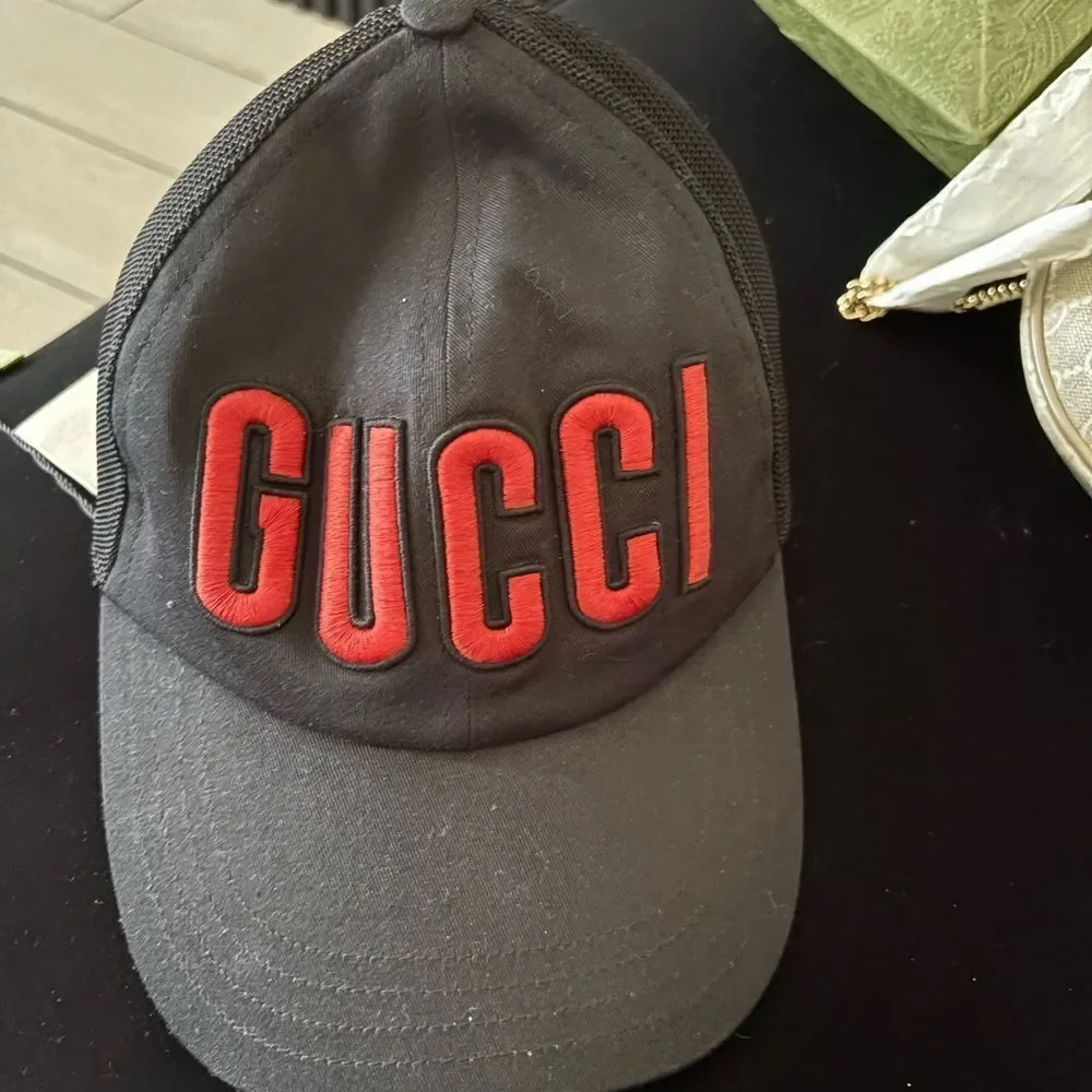 Gucci dustbag box