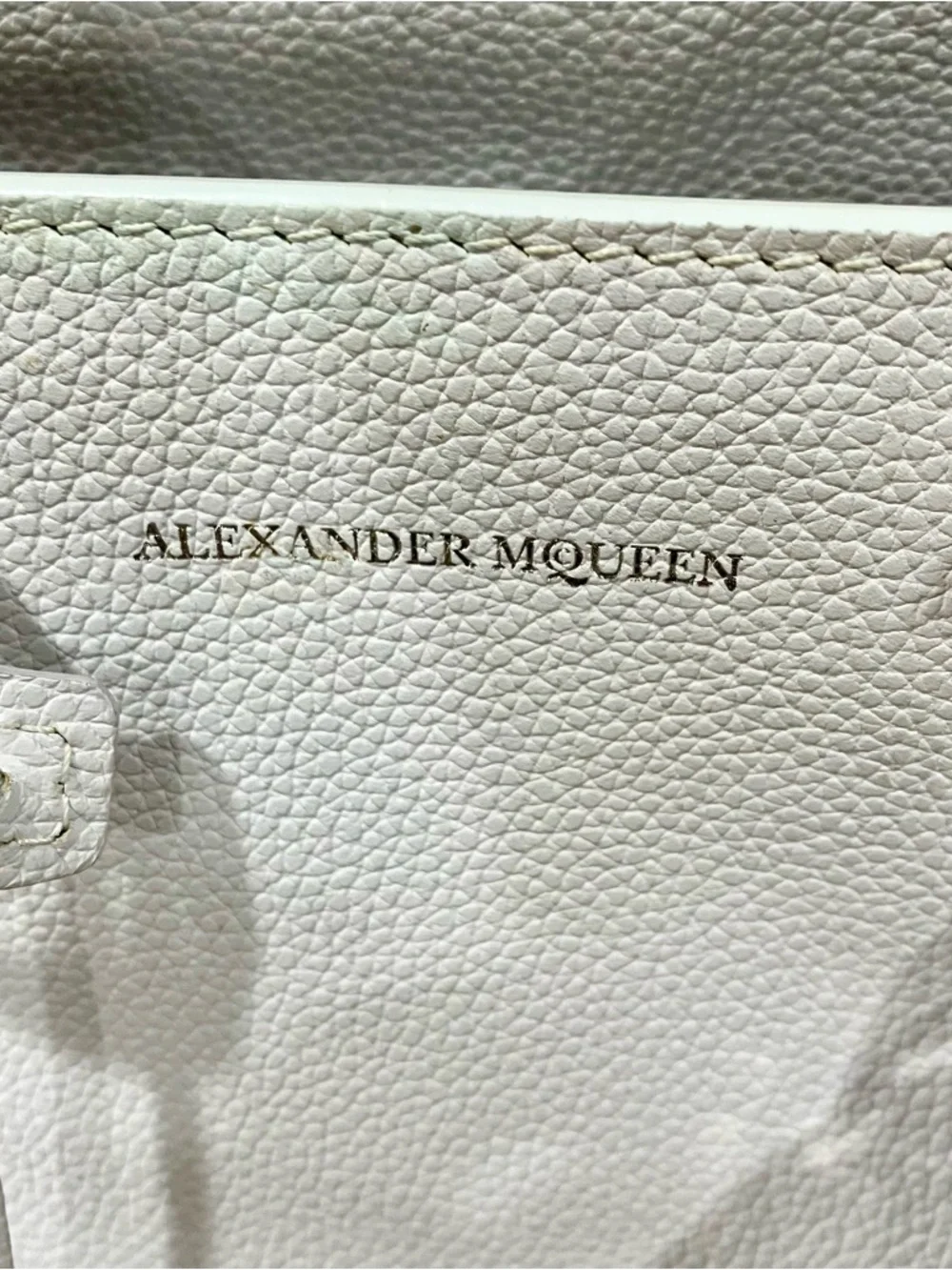 Alexander McQueen alexander mcqueen