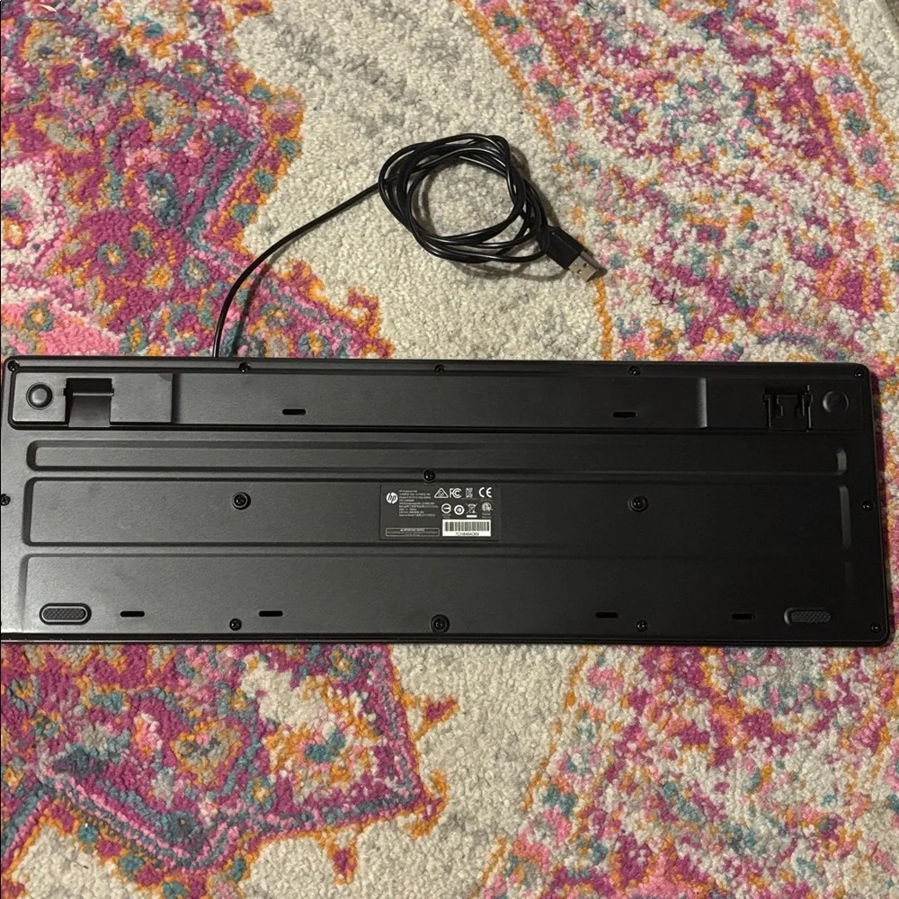 HP sleek black