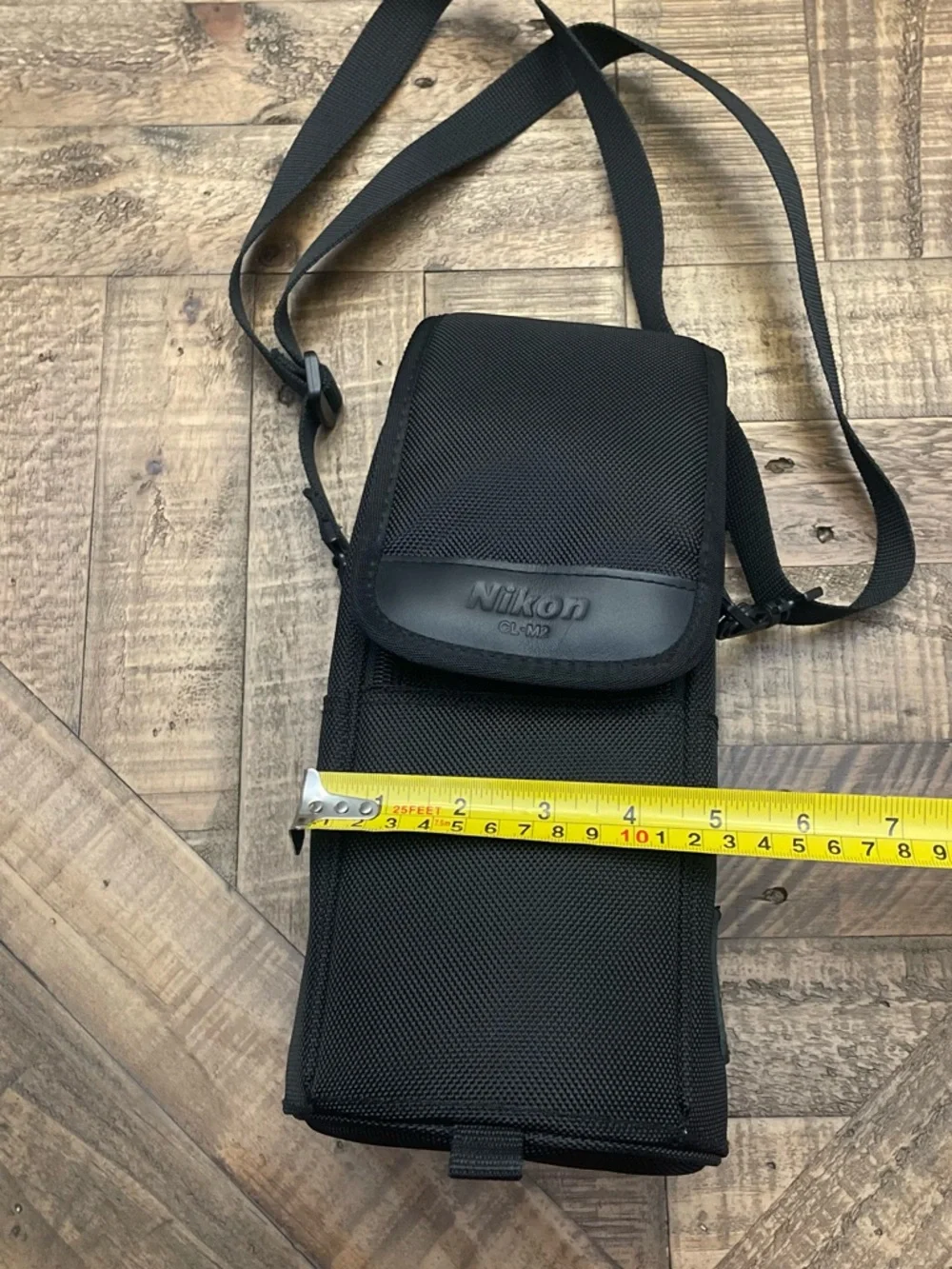 Nikon CL-M2 ballistic nylon semi-soft lens carrying case