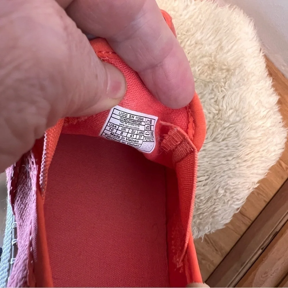 UGG coral canvas