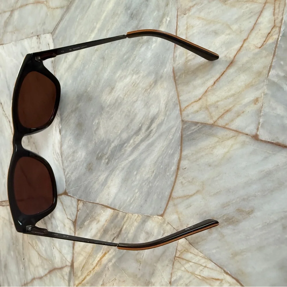 N/A classic wayfarer