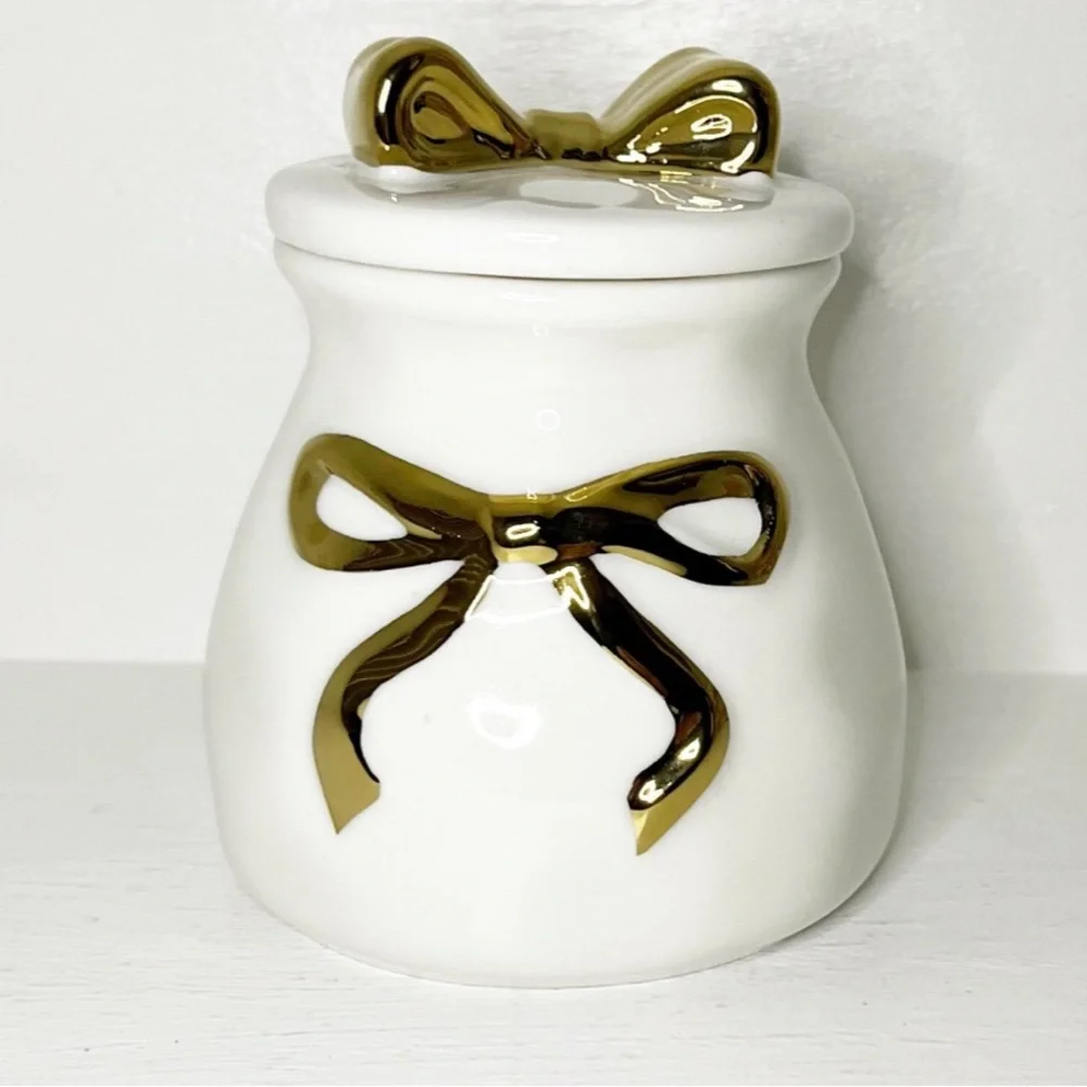 Yedi Houseware Sugar Bowl with Gold Bow Accent!