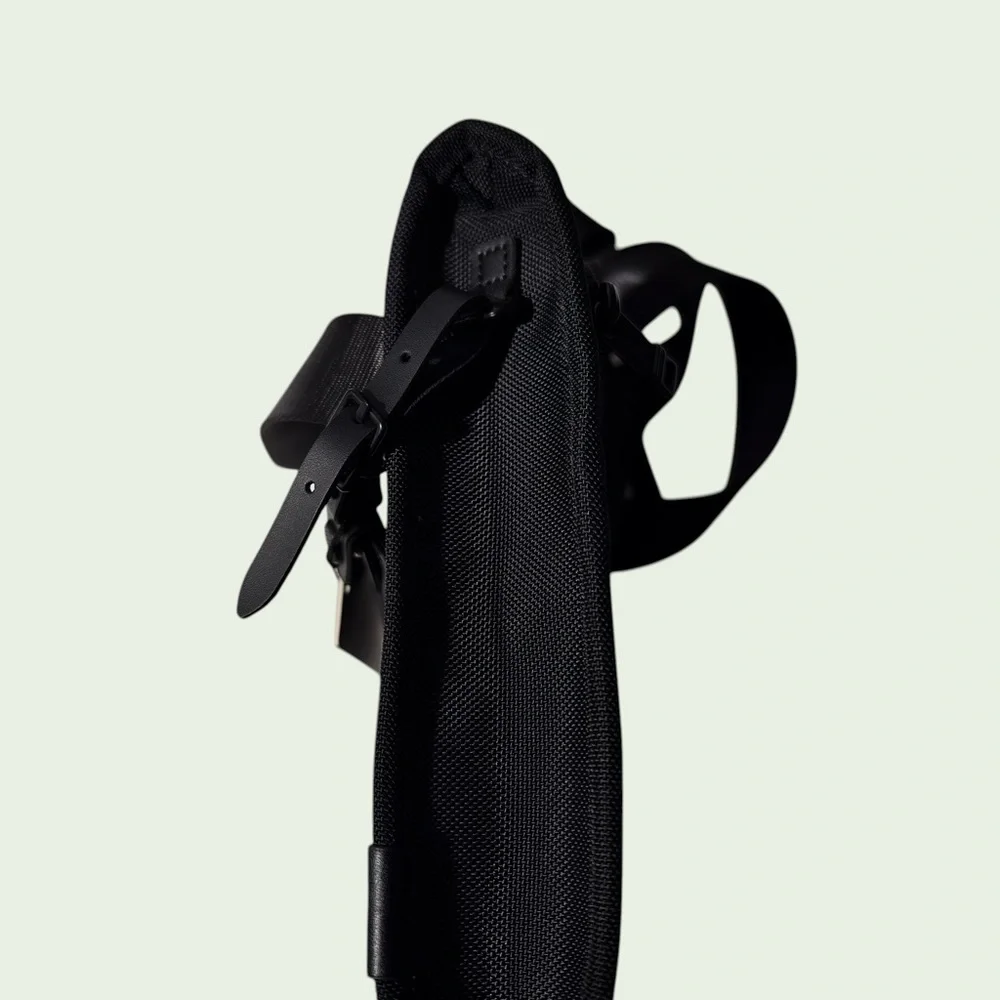🌺 Tumi Men's Black Vertical Ballistic Nylon Shoulder Bag