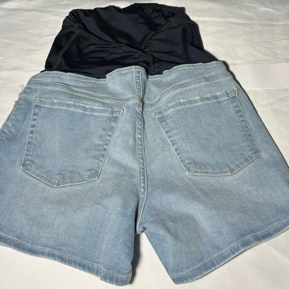 NWT Woman's Isabel Maternity Denim Blue Shorts