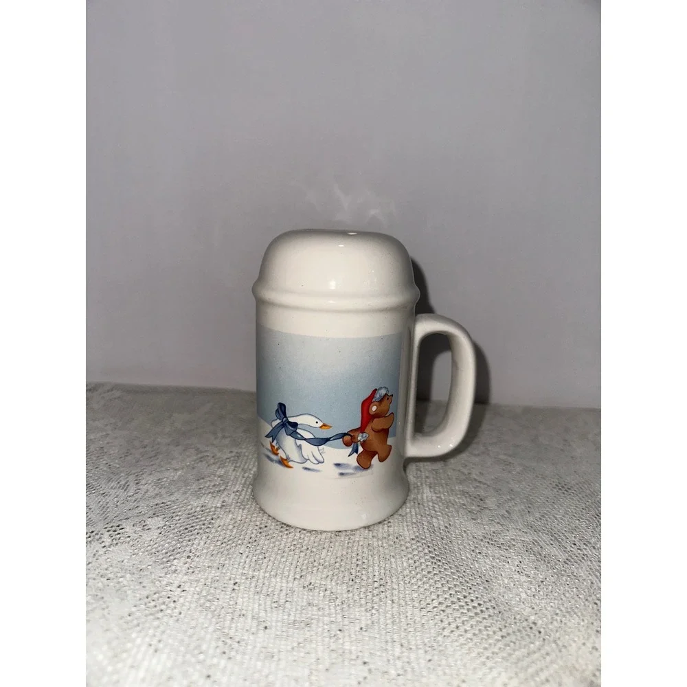 House of‎ Lloyd Gingerbread Bear Goose Sledding Salt Pepper Shaker Set Taiwan