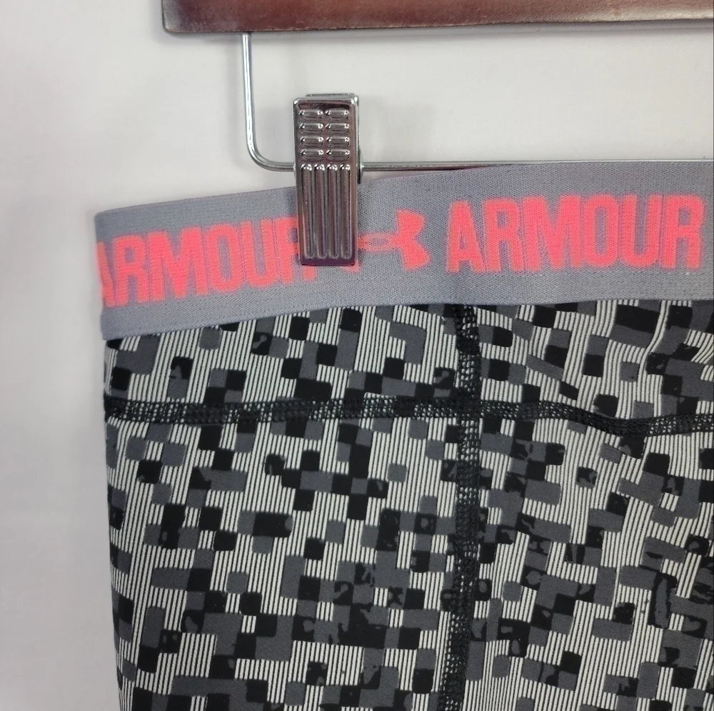 Under Armour women large