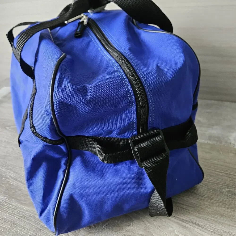 Samsonite 12 approx