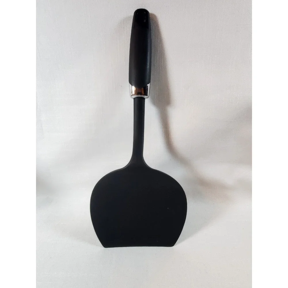 The Unbranded Brand black silicone