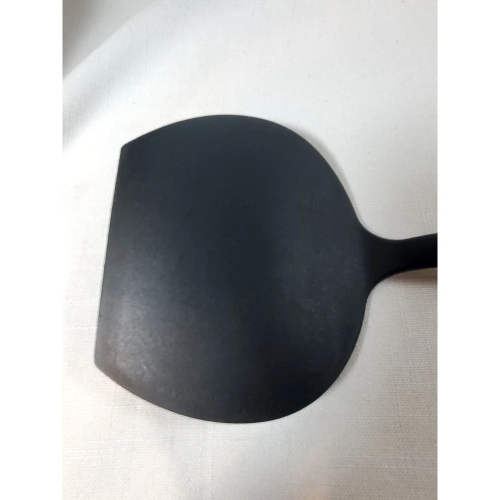 The Unbranded Brand black silicone