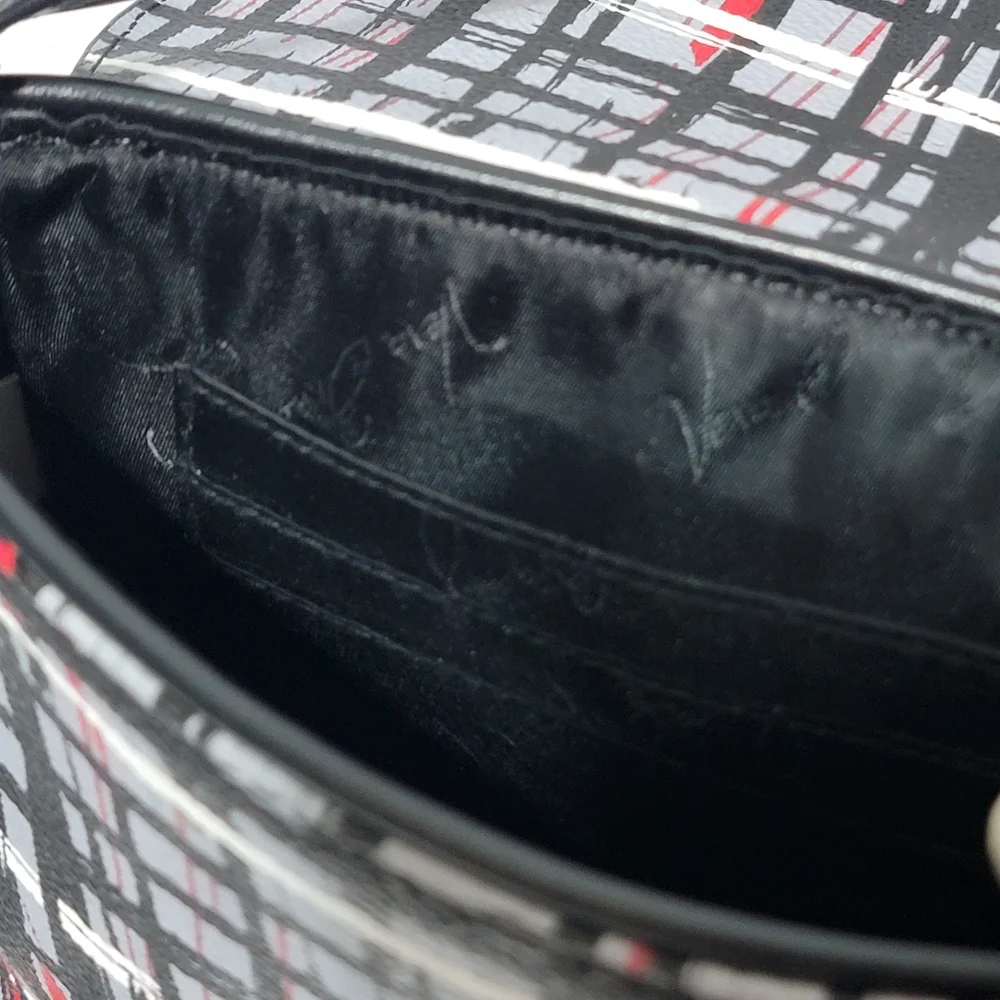 Vera Bradley bag black functionality