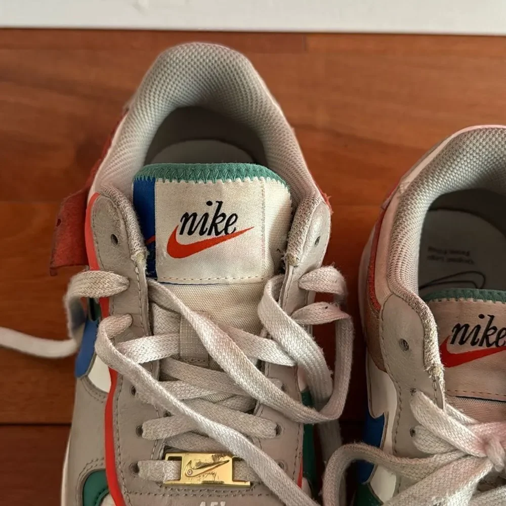 Nike women sneakers