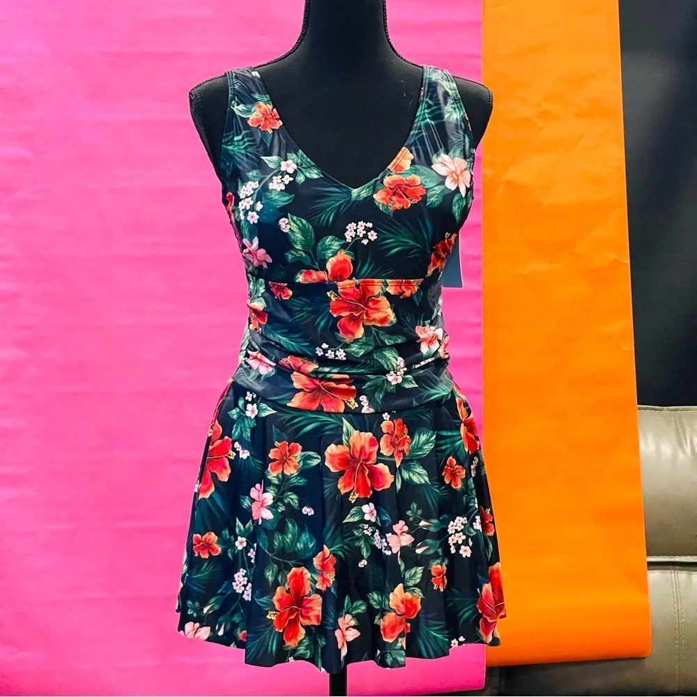 yonique floral tropical