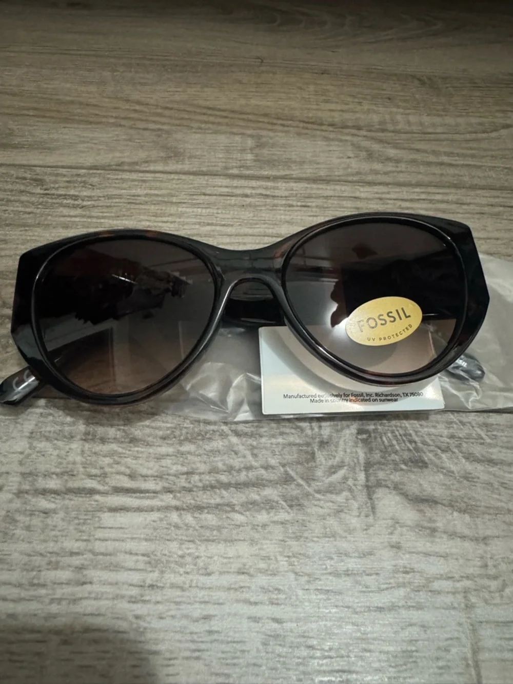 Fossil brand new