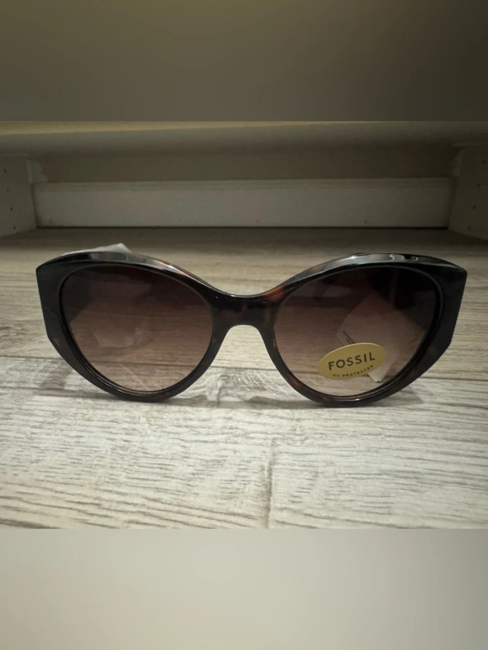 Fossil Tortoise Cat Eye Sunglasses Style X82663 UV Protected NWT