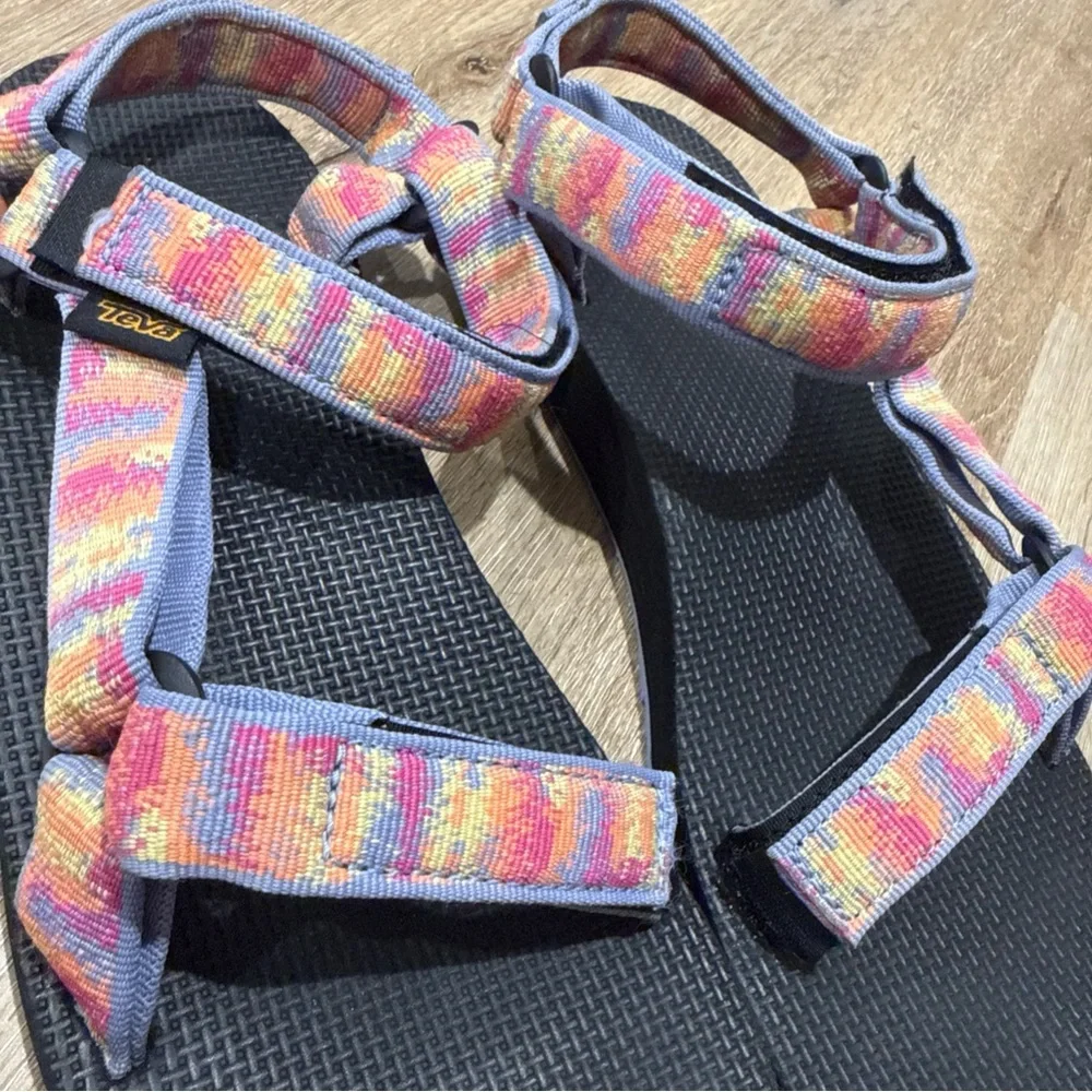 TEVA Wm Sz 10 Original Universal Sandals Iridescence Tangerine Multi