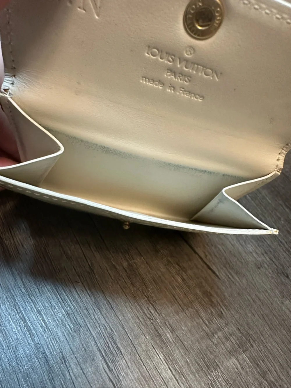Louis Vuitton compact louis