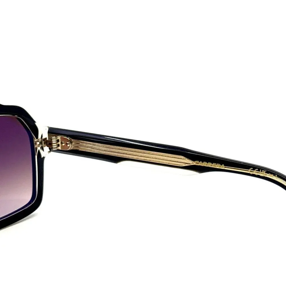 Carrera include cloth