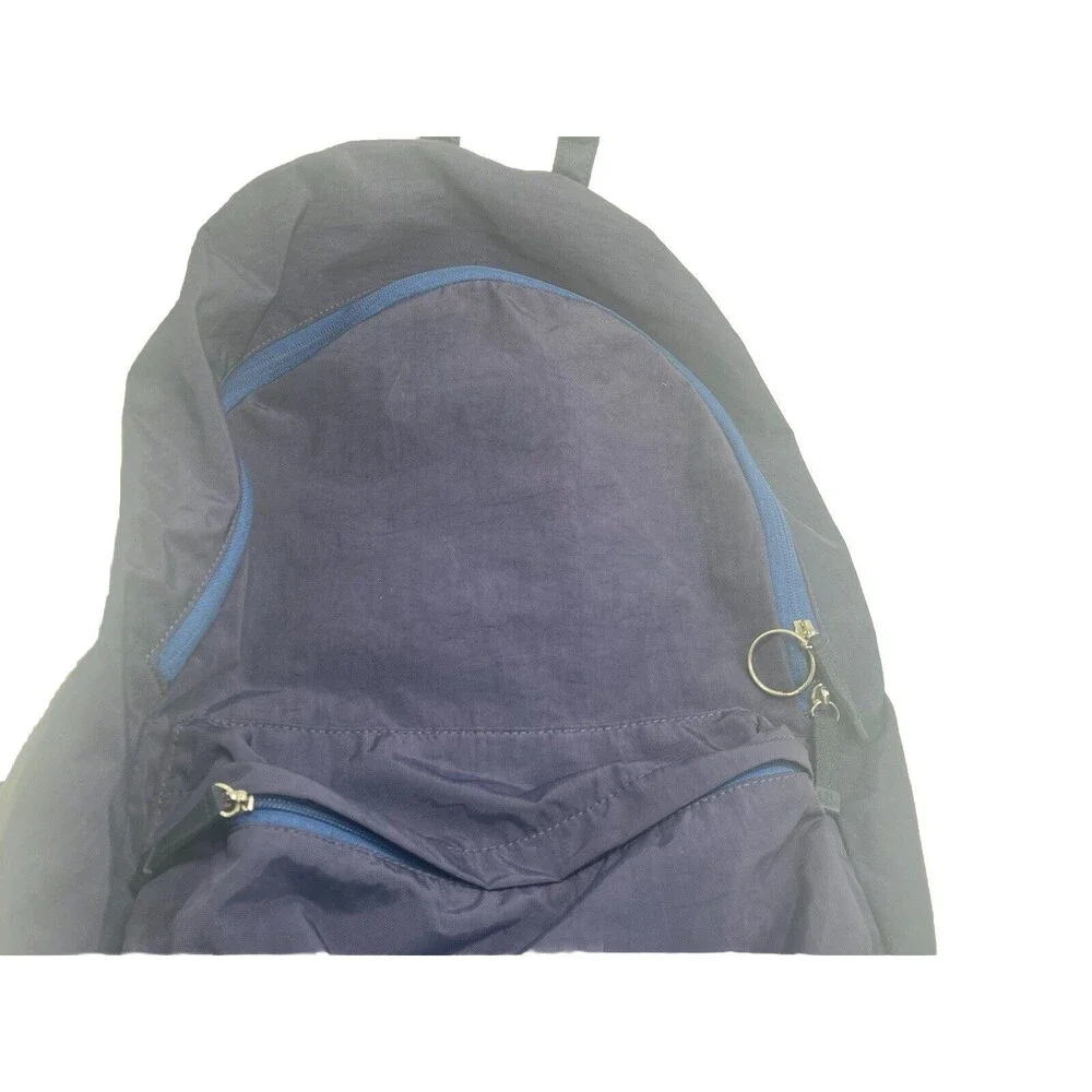 Armani Exchange color carrying ideal