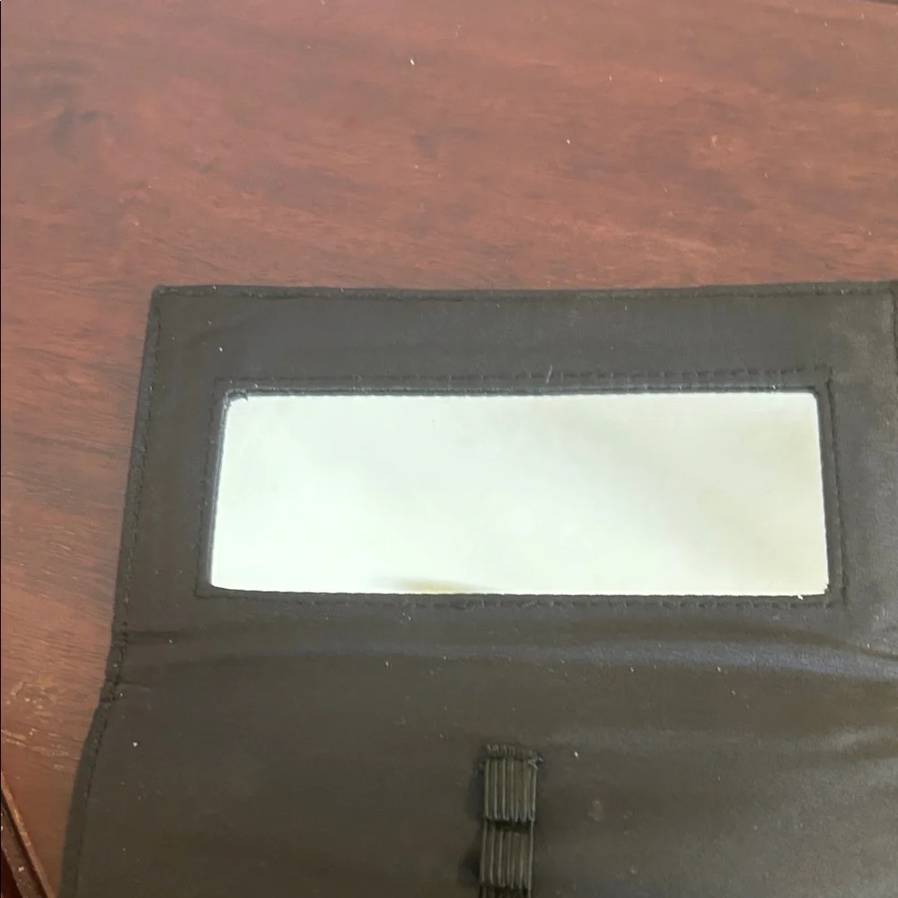 YSL Parfums Black Compact with Glossy Patent Y Accent