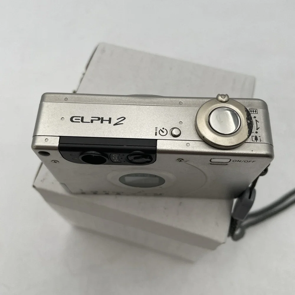 Canon ELPH 2 Point & Shoot Digital Camera With Battery +Case-Uses Film Cartridge