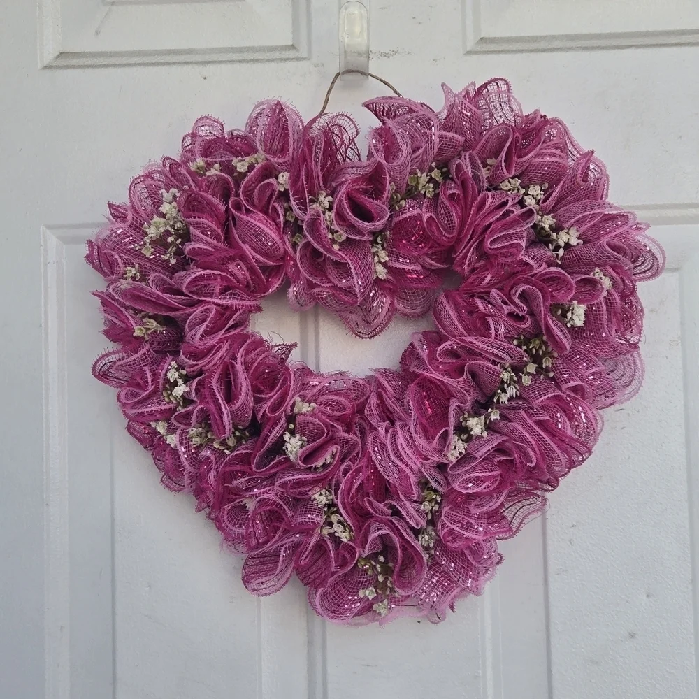 Handmade heart-shaped pink wreath, pink deco mesh Valentine's Day wreath