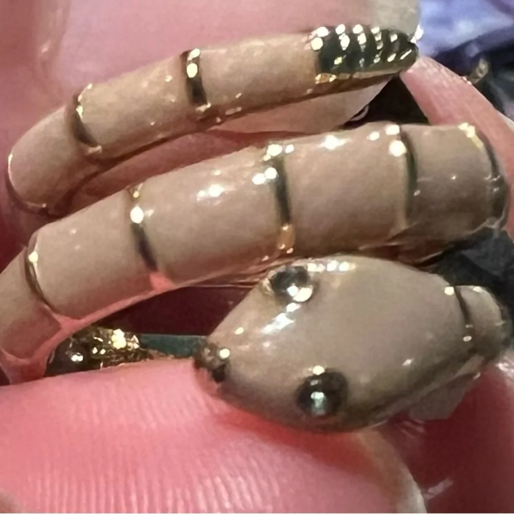 Banana Republic snake coil