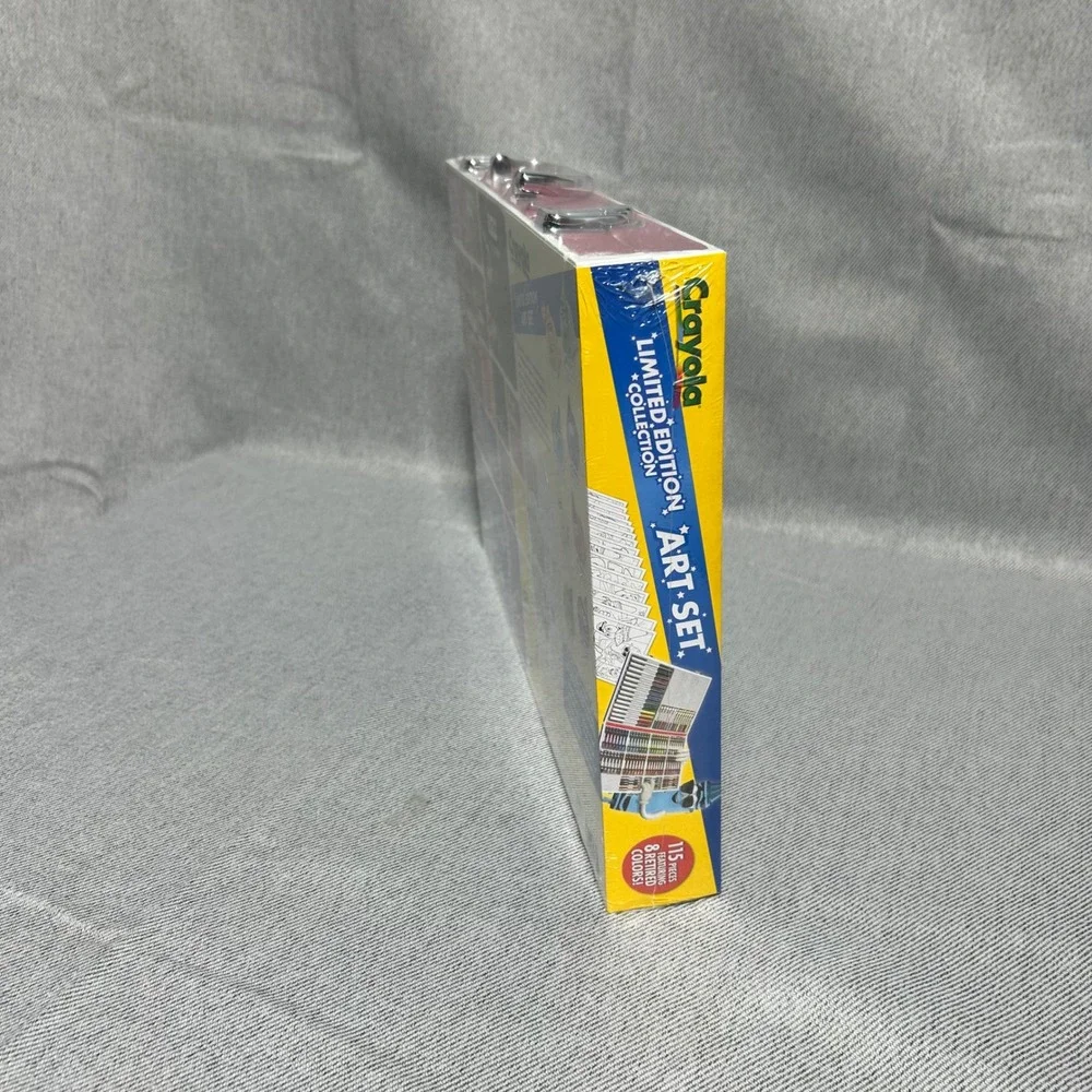 Crayola Limited Edition Art Set 115 Pieces 8 Retired Colors Case Gift Pack