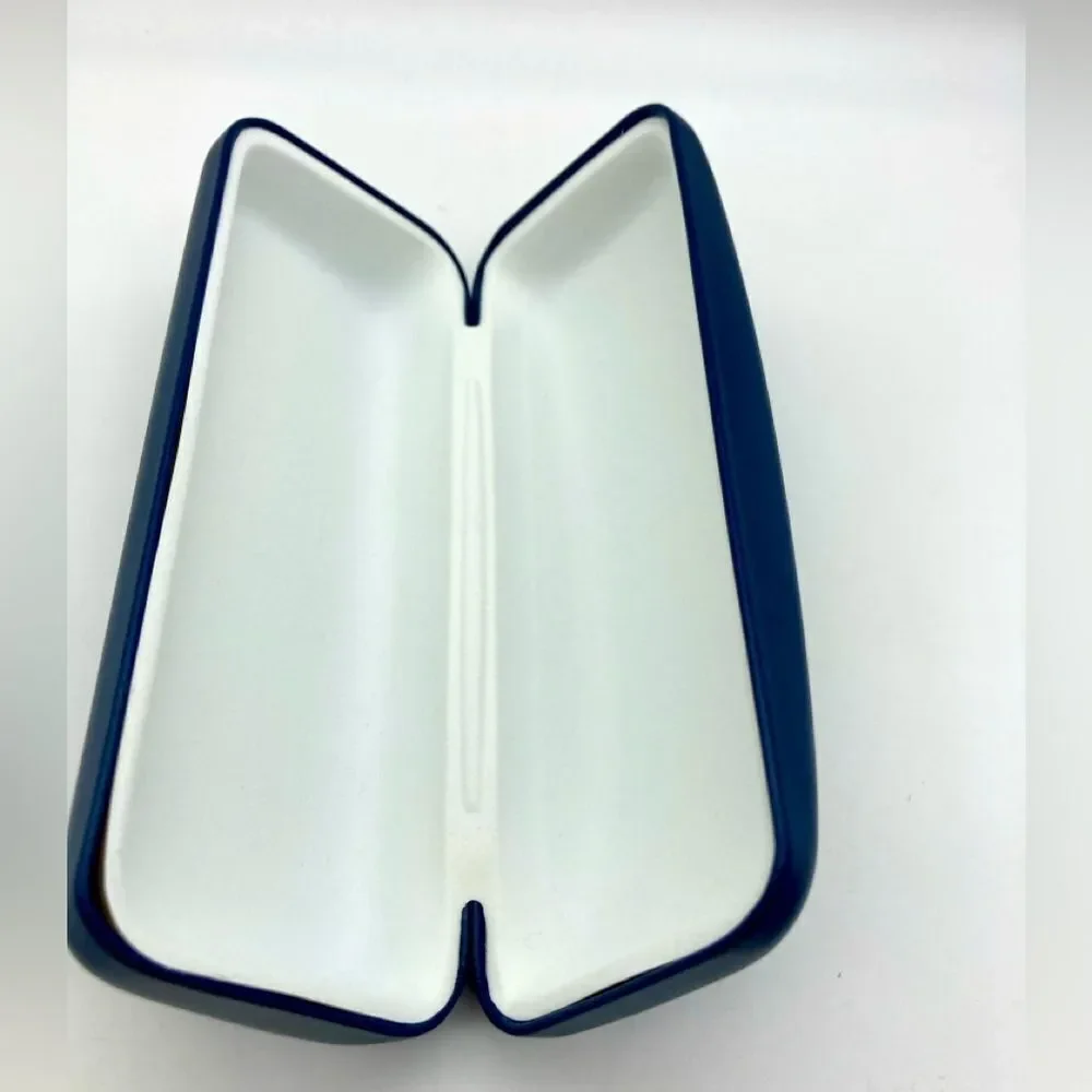 Lacoste clamshell nwot