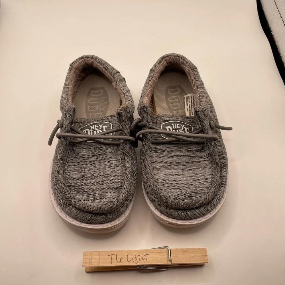 Hey Dude Wally boys Gray loafers Shoes size 6C