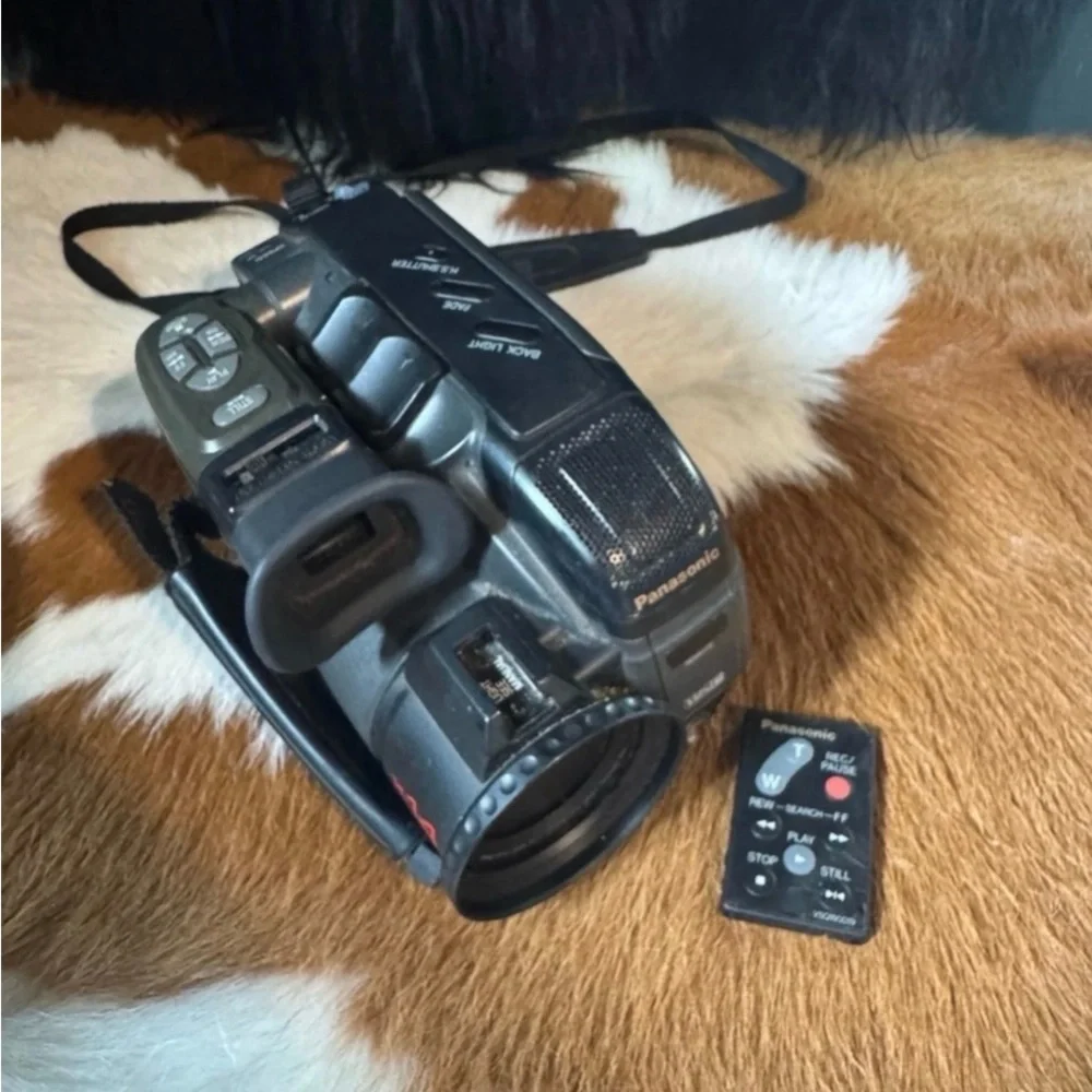 Panasonic Palmcorder IQ PV-IQ505 Camcorder untested (description)