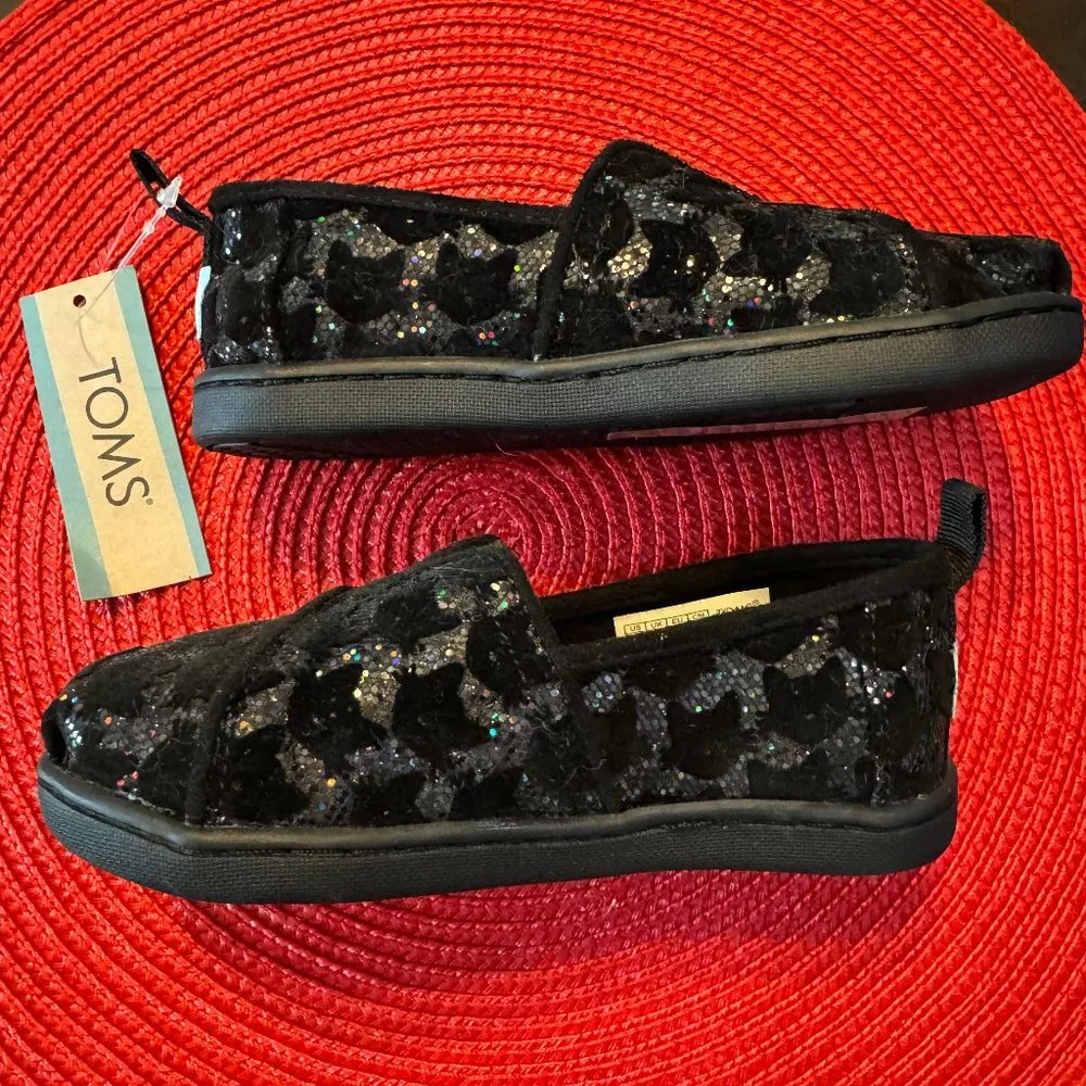 Toms super black all