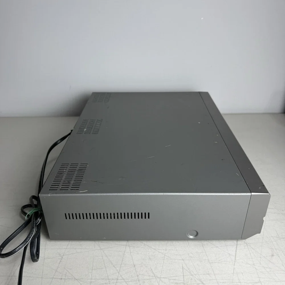 Samsung DVD-V2000 DVD VCR Combo Player Dual Deck VHS Tested NO REMOTE