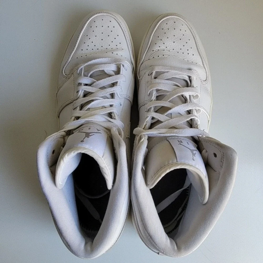 Nike pre owned