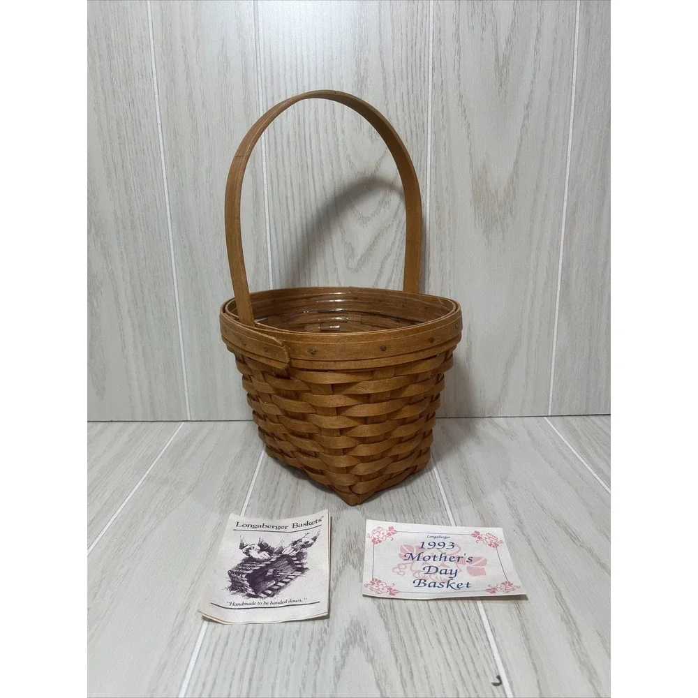 Longaberger 1993 Mother's Day Basket 1993 with plastic insert protector
